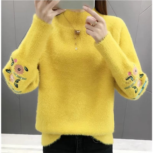  Woman Turtleneck Sweater- Yellow 